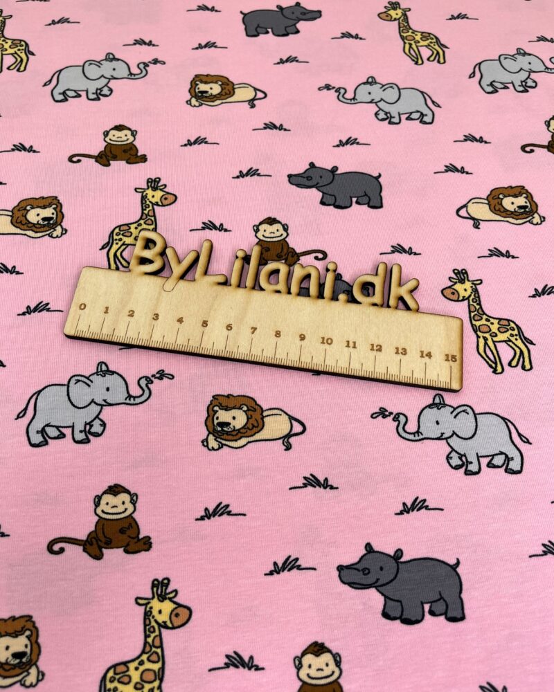 Jersey  Print - Sweet Safari Baby Lyserød