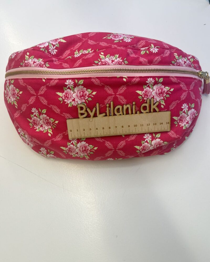 Eget design - stor bum bag. Fast bomuld - Roser